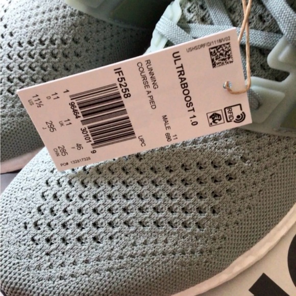 Adidas Ultraboost 1.0 men size 11.5 Silver Green Metallic Gold - Picture 2 of 8